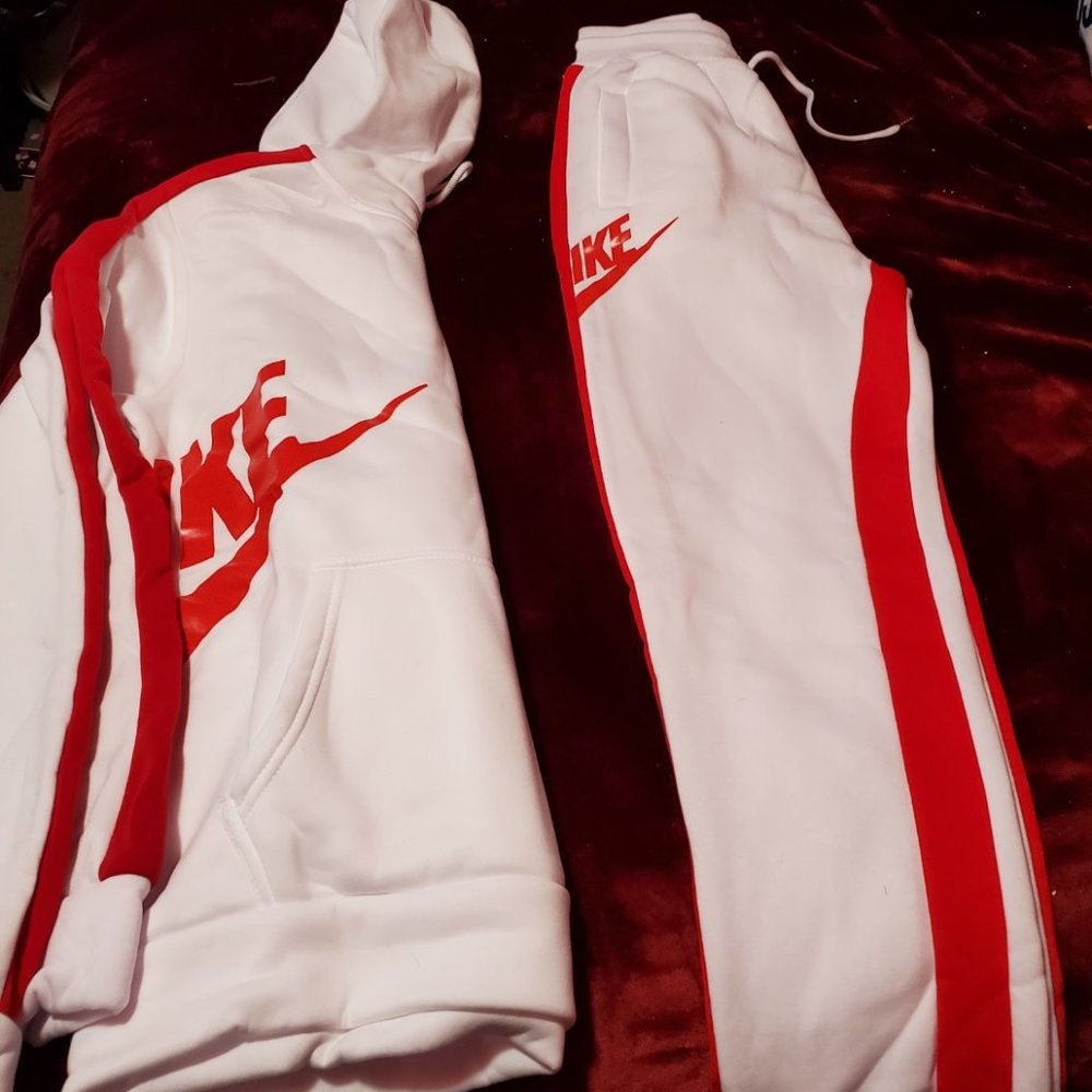 ike sweats set